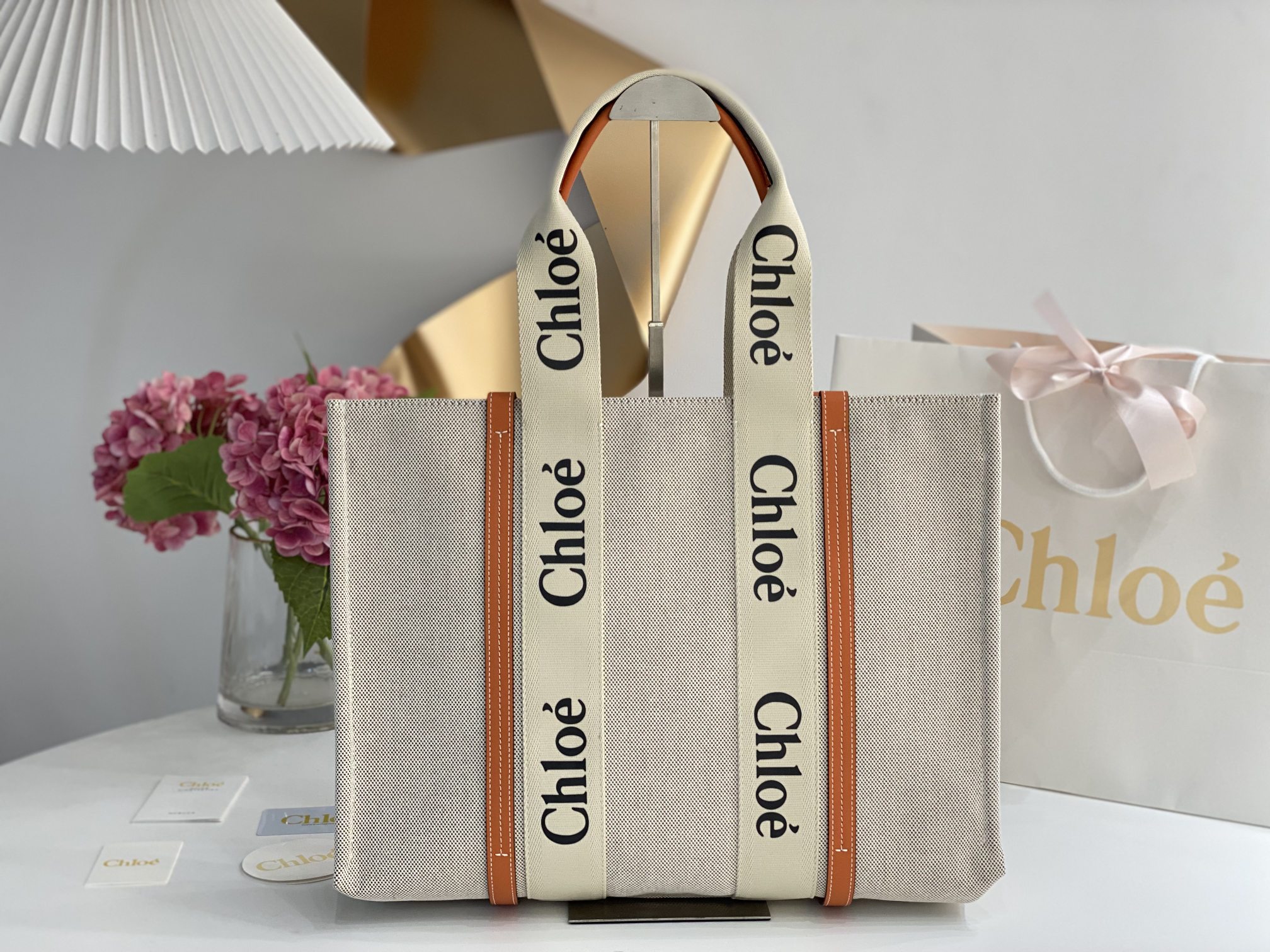 Chloe Large Woody Tote Bag In Linen